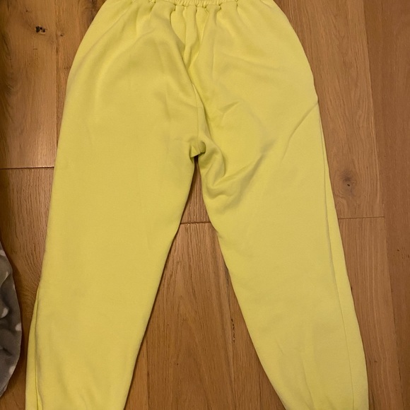 Bright neon sweatpants - Picture 3 of 3